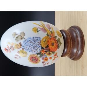 1987 "Autumn’s Color" from the Gifts of Nature series.